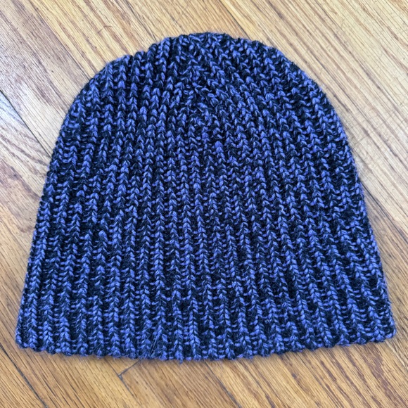 Urban Outfitters, beanie, purple - Picture 1 of 5